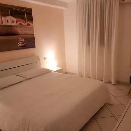 Villa Oblo Фавиняна Екстериор снимка