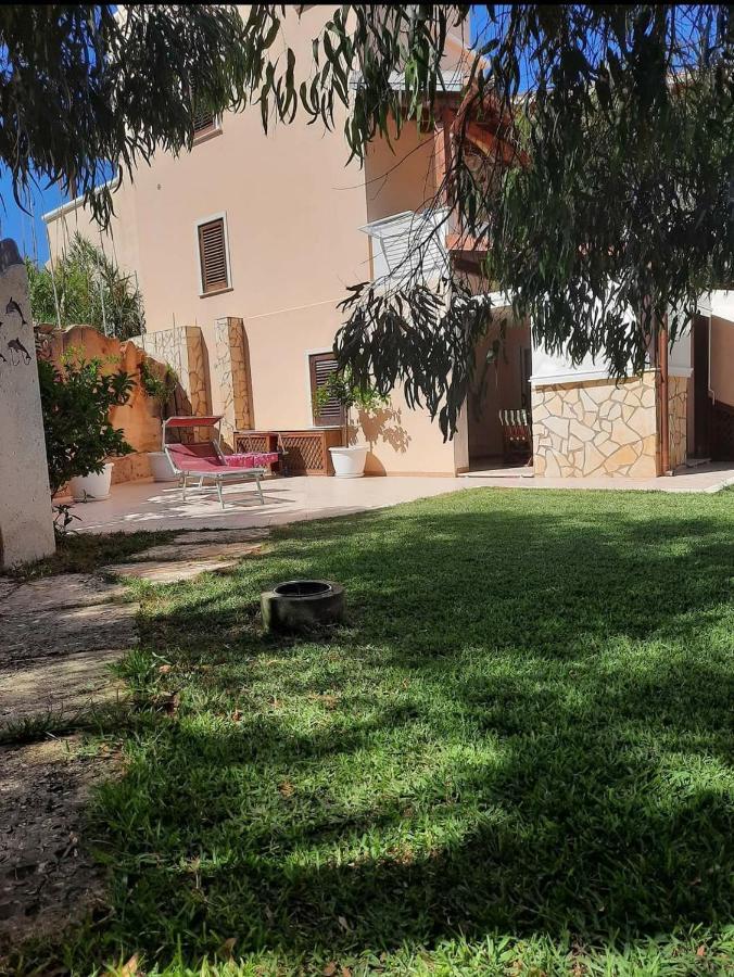 Villa Oblo Фавиняна Екстериор снимка